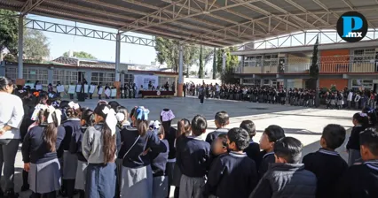 Instalan c&aacute;maras en escuela de Cuautlancingo para seguridad