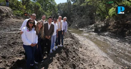 Rehabilitan puente y pozo de agua en San Pablo Xochimehuacan