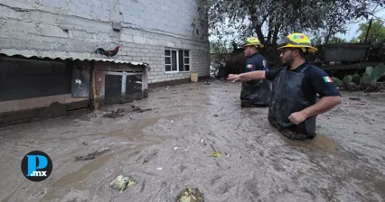 Lluvias dejan viviendas inundadas y da&ntilde;os en cinco municipios de Puebla