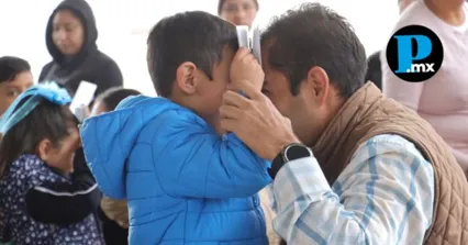 Capacitan a padres de familia de Cuautlancingo en manejo de emociones y crianza