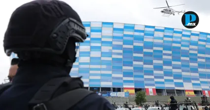 Elementos de la SSP, SEDENA y GN durante operativo aire‑tierra en la capital poblana.