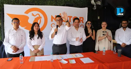 N&eacute;stor Camarillo va por Puebla capital en 2027