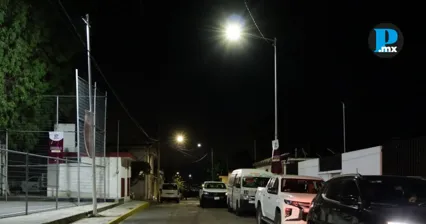 El programa Puebla Brilla moderniz&oacute; 249 luminarias LED en inspector&iacute;as de la capital, alcanzando m&aacute;s de 33 mil puntos de luz en Puebla.