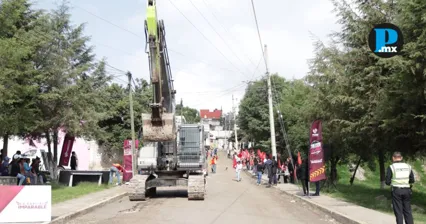 El alcalde Pepe Chedraui encabez&oacute; el arranque de la rehabilitaci&oacute;n de la calle Jos&eacute; Mart&iacute; en la colonia Fraternidad Antorchista.