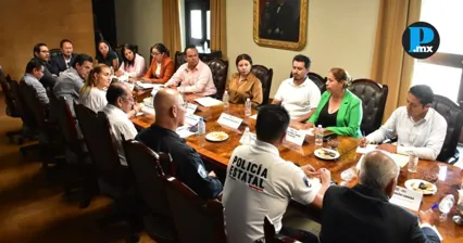Segob re&uacute;ne en Casa Aguayo a alcaldesa y Cabildo de Acatl&aacute;n tras conflicto