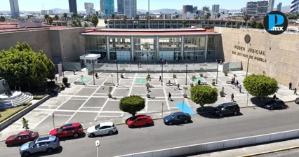Giran orden de aprehensi&oacute;n contra empleada del Poder Judicial de Puebla