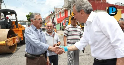 #CallesAl100 pone en marcha nuevas obras de pavimentaci&oacute;n en Puebla