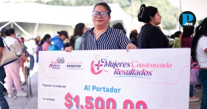 Gobierno municipal entrega apoyos econ&oacute;micos a mujeres de 12 comunidades de San Andr&eacute;s Cholula