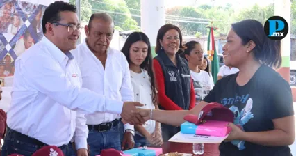 P&aacute;vel Gaspar asiste a graduaci&oacute;n del IEEA en Ixcamilpa Puebla