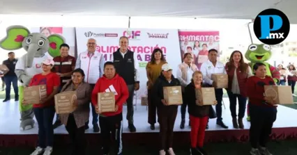 Entrega Ayuntamiento de Puebla m&aacute;s de 4 mil apoyos alimentarios en La Resurrecci&oacute;n