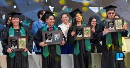 UTP grad&uacute;a a mil 284 j&oacute;venes; Puebla apuesta por la tecnolog&iacute;a