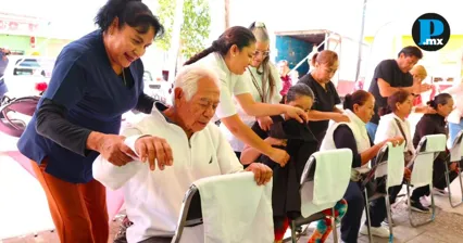 SEDIF entrega 909 canastas alimentarias a 223 familias de La Resurrecci&oacute;n