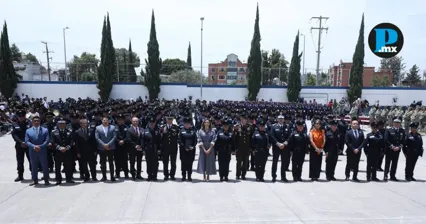 Gobierno de la Ciudad entrega ascensos y reconocimientos a polic&iacute;as municipales
