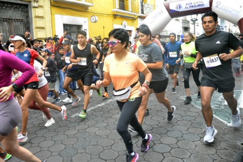 Solidaridad en Acción: Carrera Corriendo por la Causa' Encabezada por la Rectora María Lilia Cedillo Ramírez