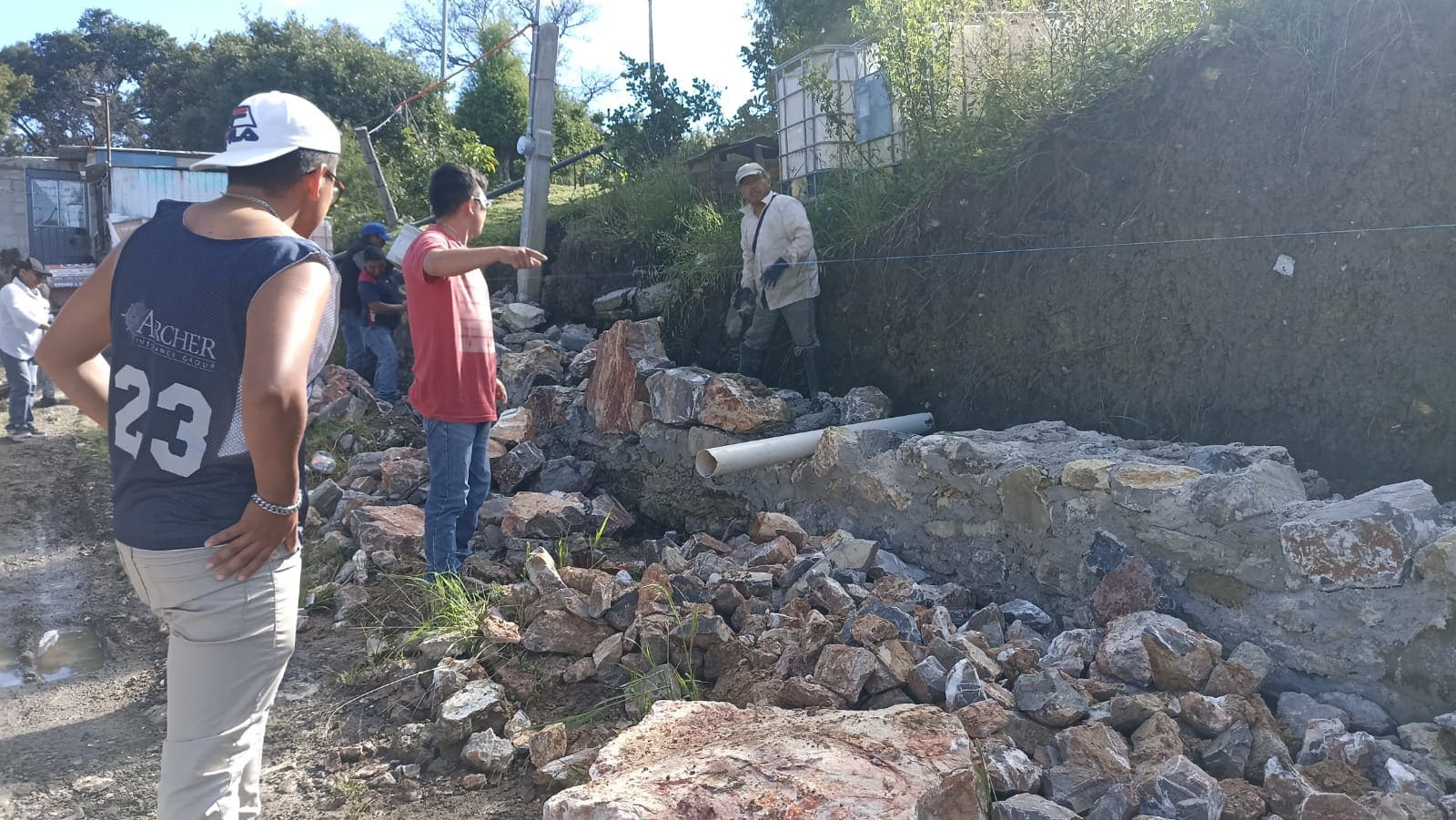 Movimiento Antorchista en Puebla: Construcción de Muro de Contención