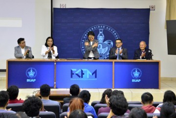 María Lilia Cedillo Ramírez Inaugura el Encuentro de Ciencias en la BUAP