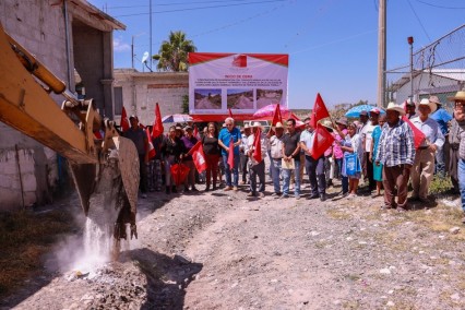 Concreto Hidr&aacute;ulico en Calle Las Flores: Avances en Infraestructura Local