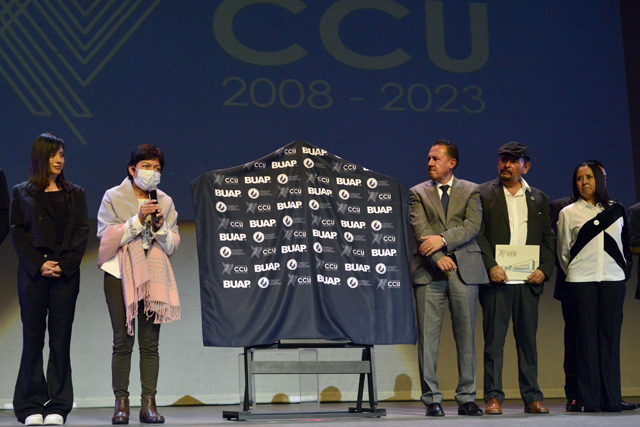 Orquesta, coro y tenor destacan en el XV aniversario del CCU en Puebla