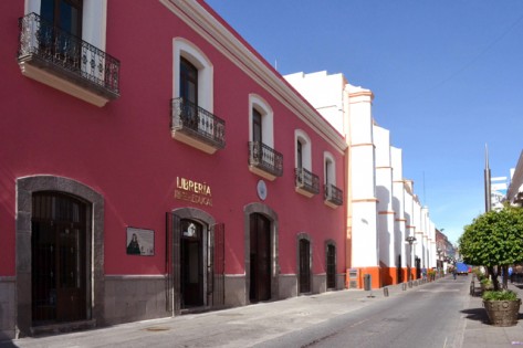 Recorrido Cultural: Casa del Libro 'Gilberto Bosques Saldívar' de la BUAP