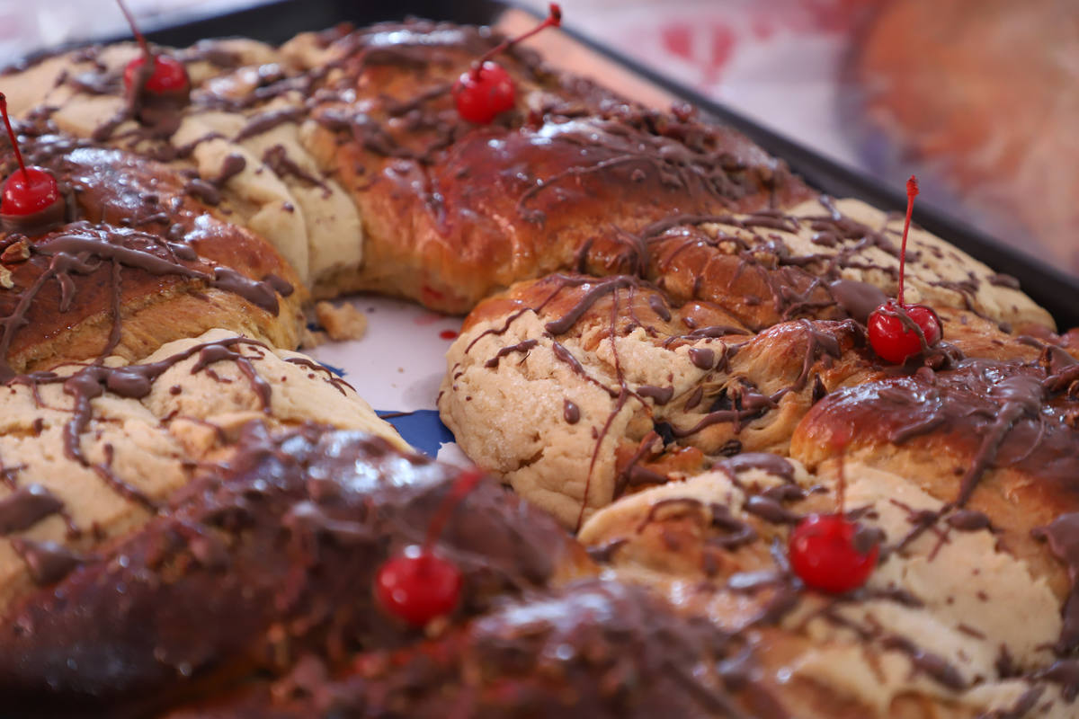 Rosca de reyes rellena de Nutella