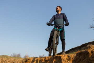 Aprende a elegir la bicicleta perfecta según el terreno y tus necesidades con esta guía completa de compra.