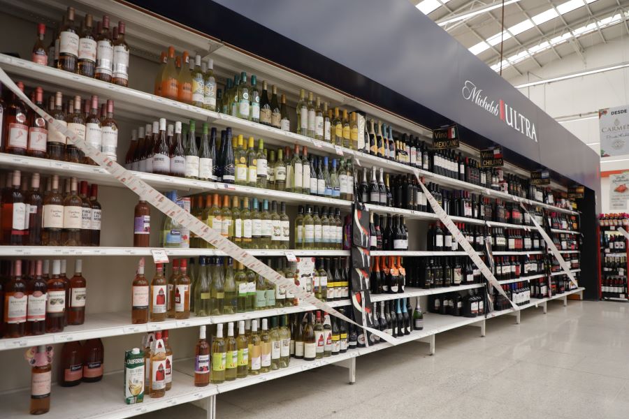 Venta de Alcohol. Foto:EsImagen