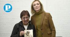 Se presenta la escritora española Cristina Morató en prepa de la BUAP