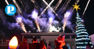 Encienden el Árbol Navideño en Ciudad Universitaria 2