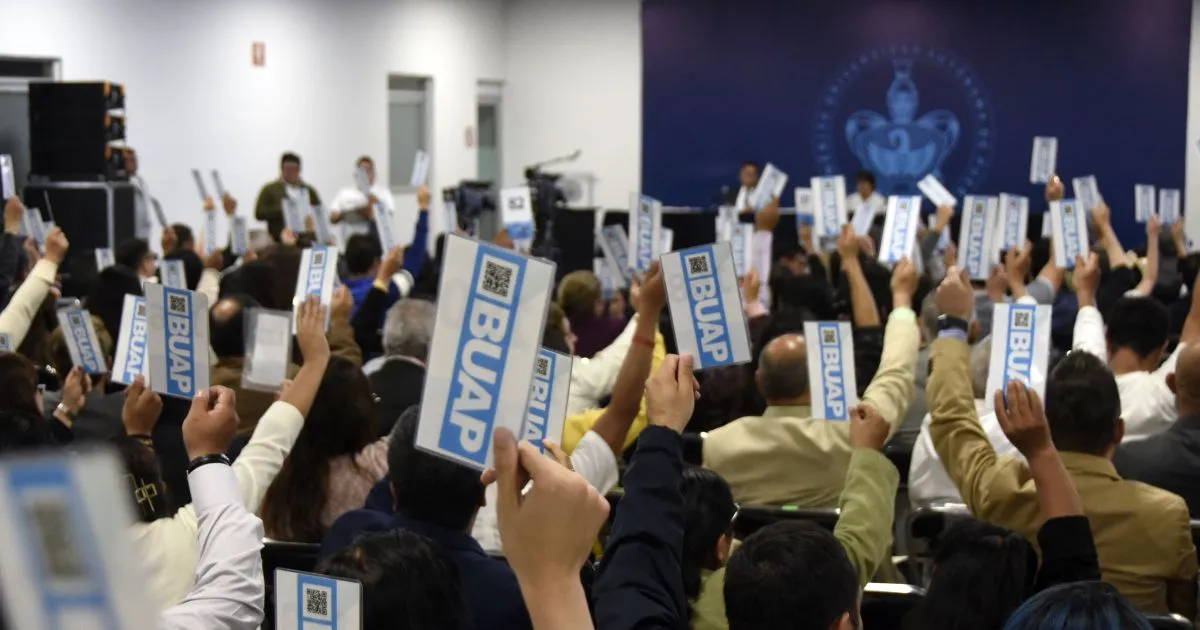 Rectora Lilia Cedillo pide a los estudiantes voto de confianza 