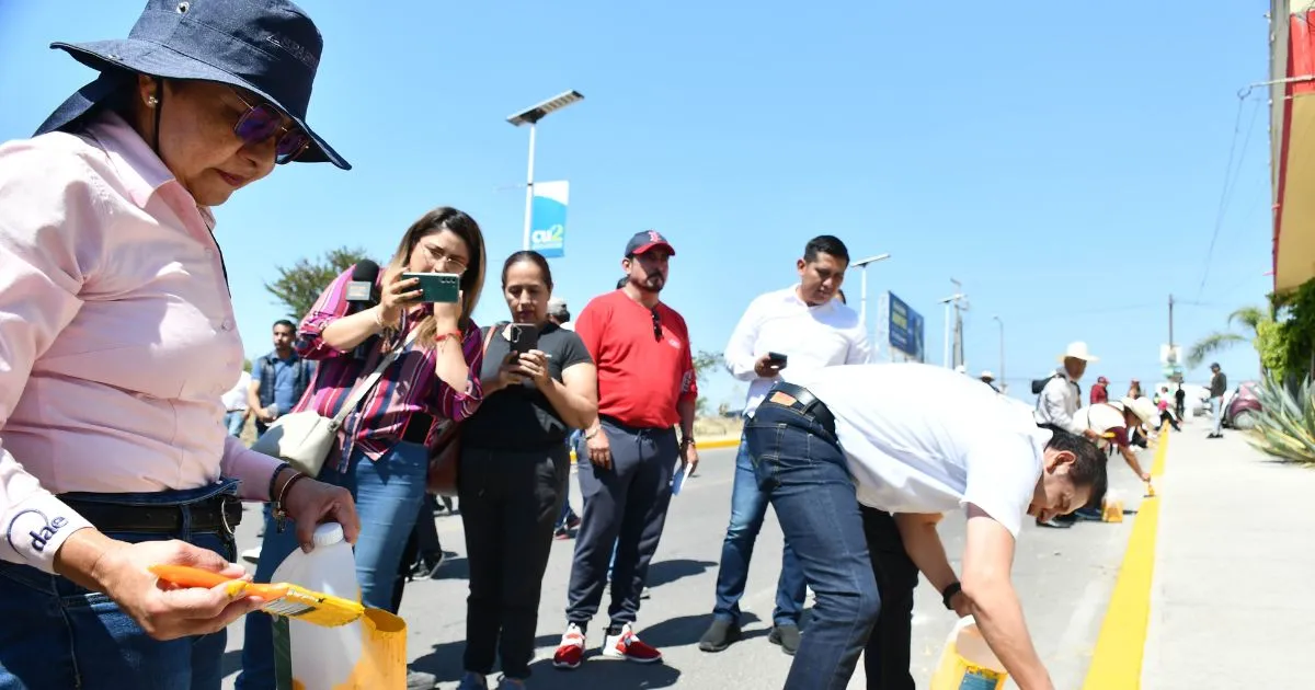 Universitarios BUAP se suman a jornada de limpieza en CU2
