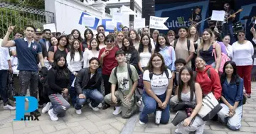 Lilia Cedillo da bienvenida a nuevos alumnos del Área de la Salud BUAP