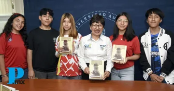 BUAP celebra 60 años de la Prepa Benito Juárez con mural y actividades