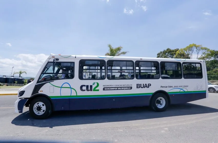 El Sistema de Transporte Universitario, diario transporta gratuitamente a estudiantes de CU1 a CU2