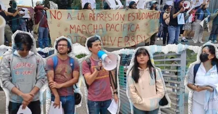 Los manifestantes descartaron por ahora convocar a un paro estudiantil