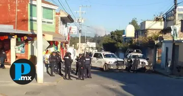 Los vecinos frenaron la obra; elementos de la Policía Estatal resguardaron la zona Los vecinos frenaron la obra; elementos de la Policía Estatal resguardaron la zona