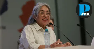 La autora invitó a las juventudes a reconocerse como escritores y a escribir desde lo cotidiano.