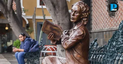 Ni restaurada se salva: vandalizan otra vez la escultura de Elena Garro