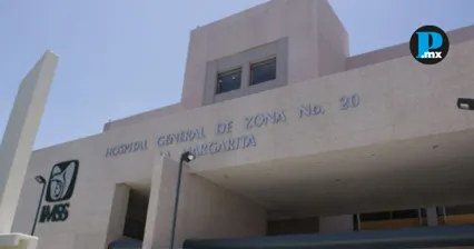 Pacientes oncol&oacute;gicos ofrecieron rueda de prensa para denunciar la suspensi&oacute;n de radioterapias en el HGZ 20 del IMSS en Puebla.