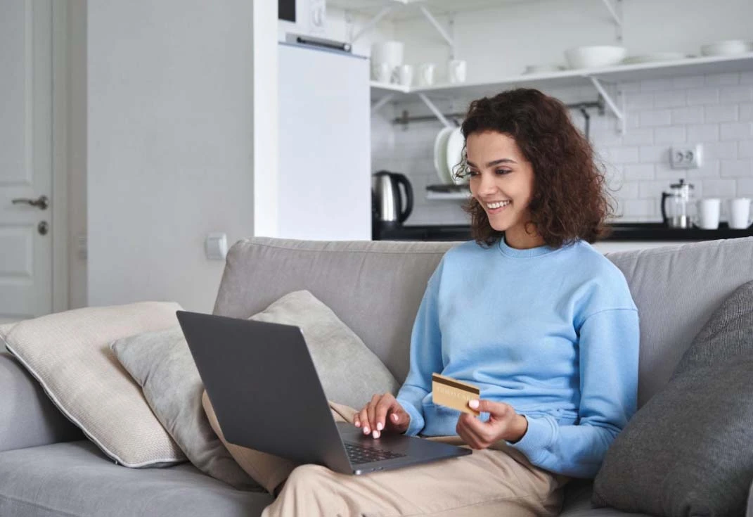 La tecnología actual facilita el seguimiento de tarifas sin necesidad de búsquedas constantes