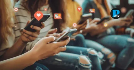J&oacute;venes pasan varias horas al d&iacute;a en redes sociales, un h&aacute;bito que ya impacta en su bienestar emocional, seg&uacute;n el informe.