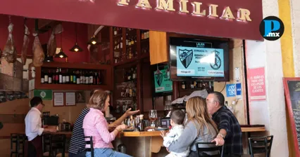 Restaurantes en Puebla ajustaron sus men&uacute;s ante el encarecimiento de insumos como jitomate, chile poblano, chile serrano, cebolla y papa.