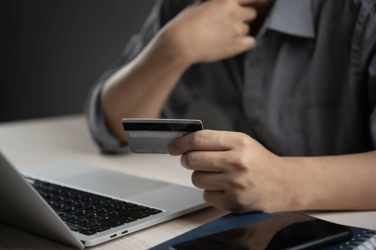 Descubre cómo vender más este Hot Sale 2026 activando soluciones de cobro digital en tu celular o web sin gastar en terminales.