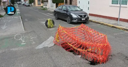 Aparece nuevo socav&oacute;n en El Carmen tras lluvias en Puebla 