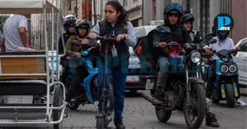 Usuarios de scooters y bicimotos el&eacute;ctricas enfrentan restricciones y operativos en Puebla tras la reforma a la Ley de Movilidad.