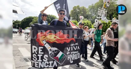 En FILIP y evento de Cultura estatal, protestan fundadorxs de El Karuzo para frenar su cierre