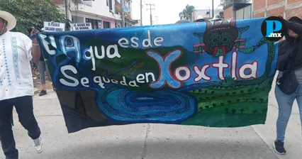 Tres pueblos alzan la voz contra el saqueo de agua para Angel&oacute;polis