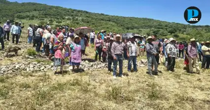 Comuneros de Xochitepec piden al Arzobispo mediar en conflicto por predio para cementerio