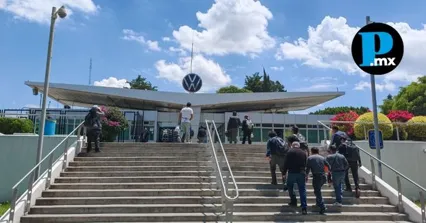 El SITIAVW rechaz&oacute; haber pactado o avalado el despido de 1,200 trabajadores tras la eliminaci&oacute;n del tercer turno en la planta de Volkswagen en Puebla