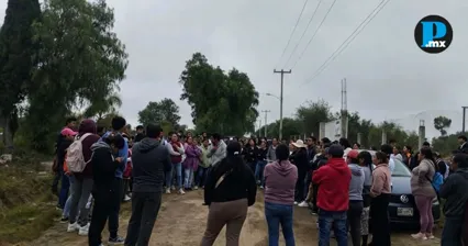 Madres y padres de familia denuncian presunto mal manejo de recursos en Tepeaca