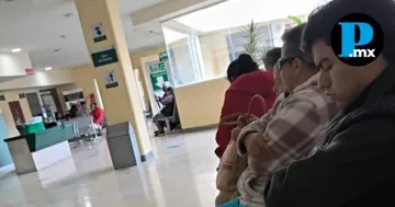 Los usuarios exigieron la intervenci&oacute;n de la delegaci&oacute;n del IMSS ante la suspensi&oacute;n de consultas matutinas en la localidad de El Fresnillo.